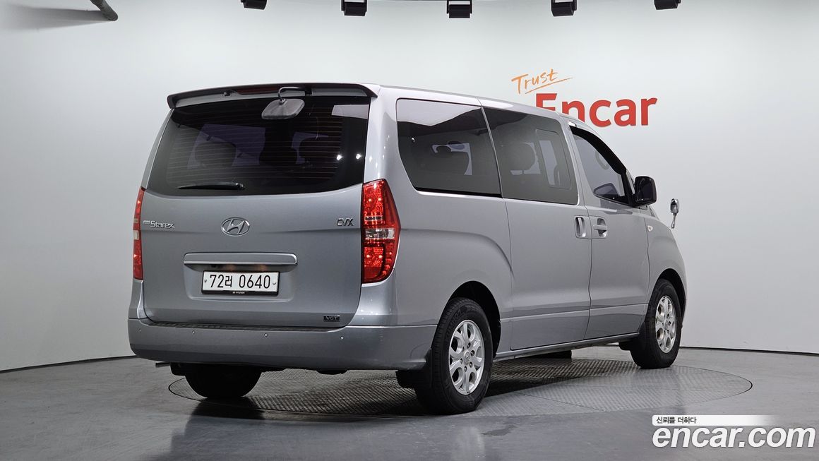 Hyundai Starex 2011