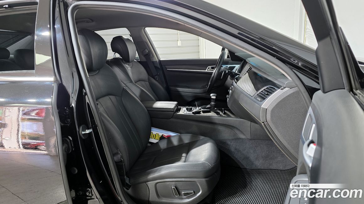 Hyundai Genesis 2016