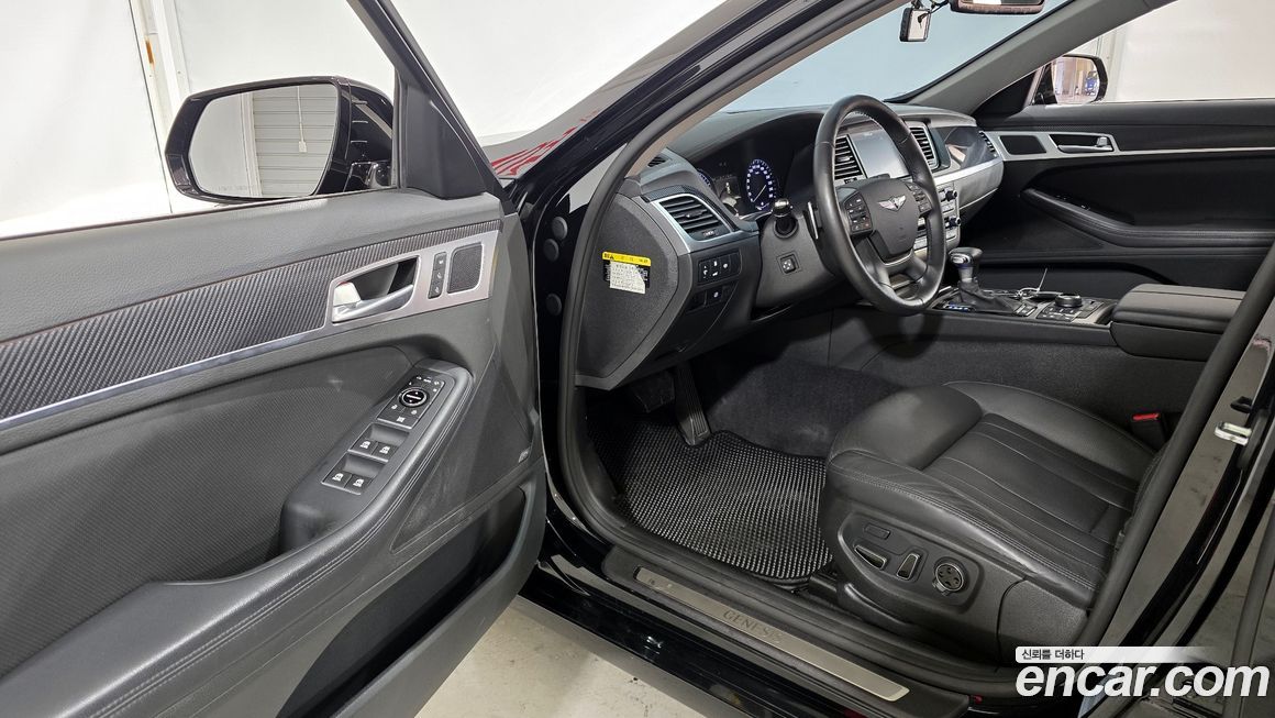 Hyundai Genesis 2016