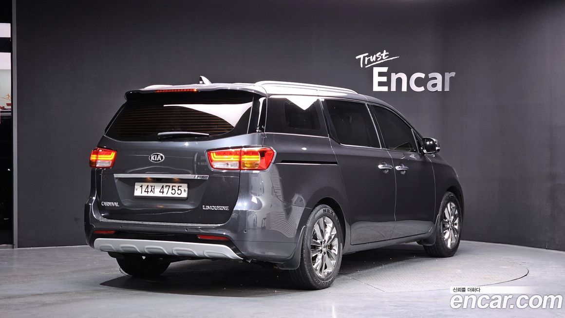 Kia Canival 2016