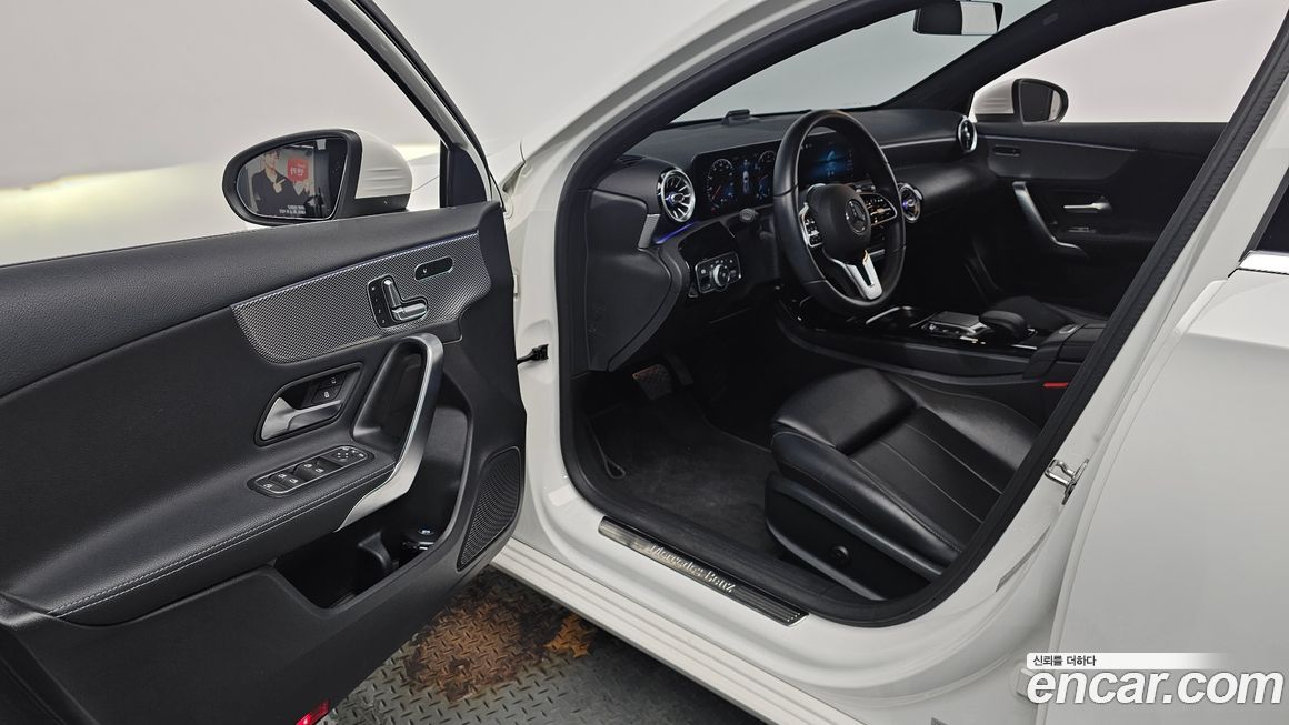 Mercedes-Benz A-Class 2021