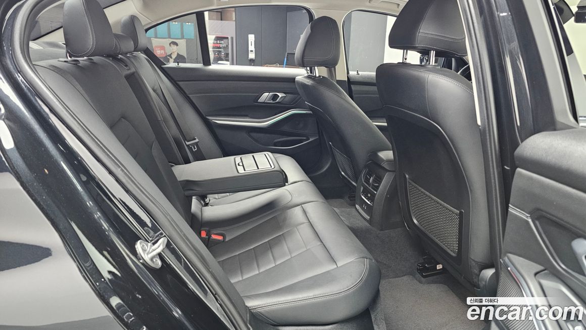 BMW 3-Series 2021