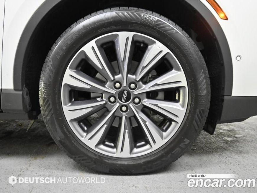 Lincoln Corsair 2021