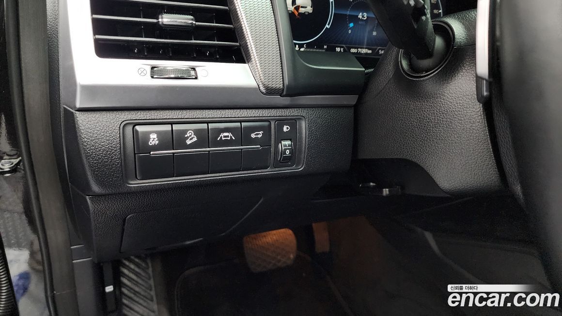 KG_Mobility_Ssangyong Rexton 2021