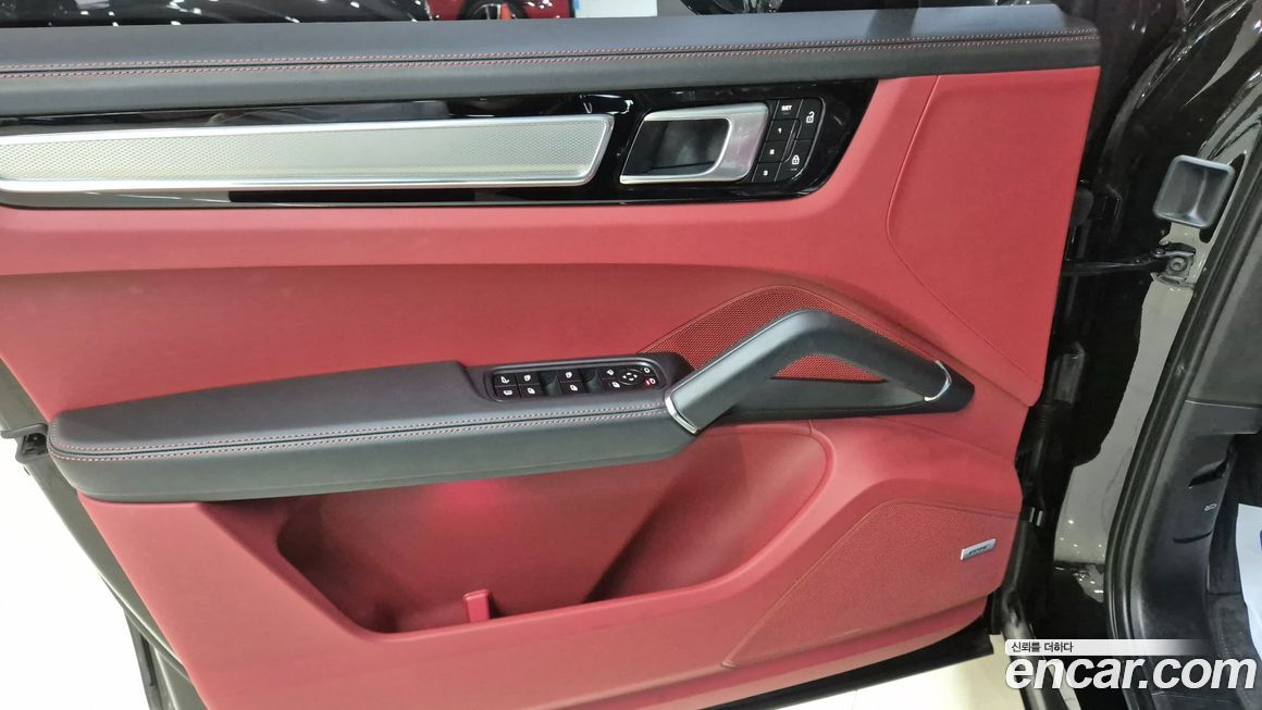 Porsche Cayenne 2023