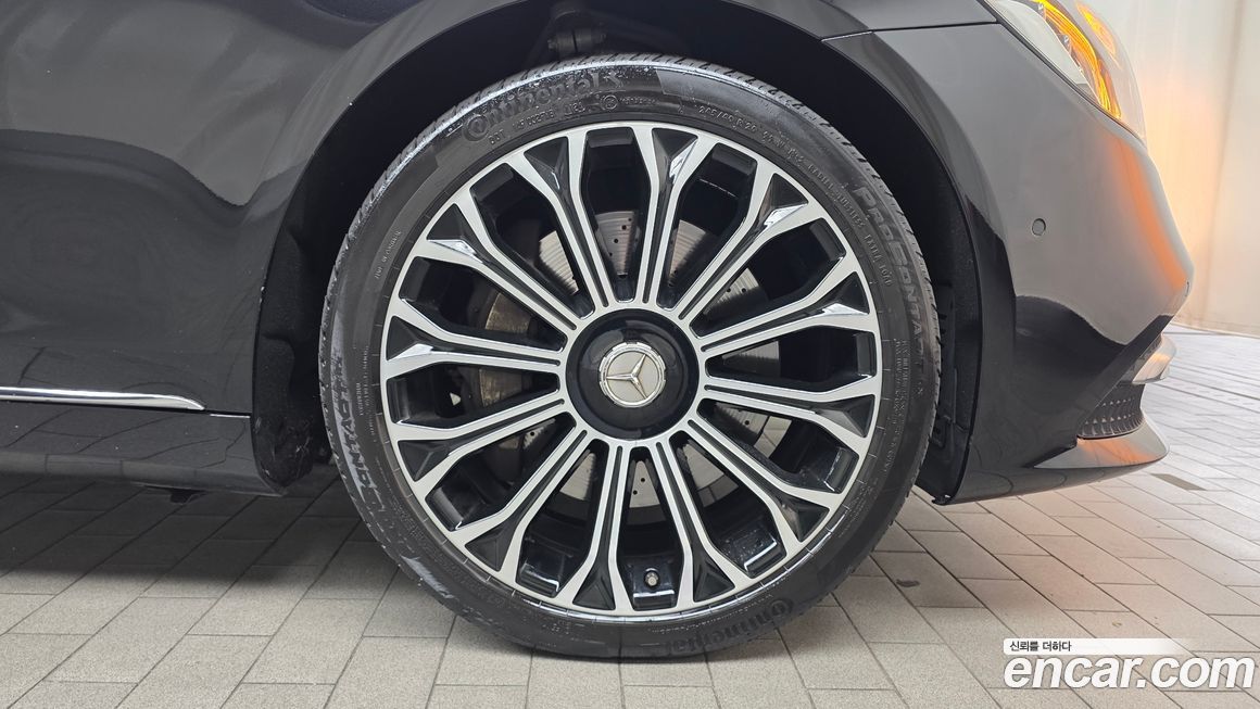 Mercedes-Benz S-Class 2020