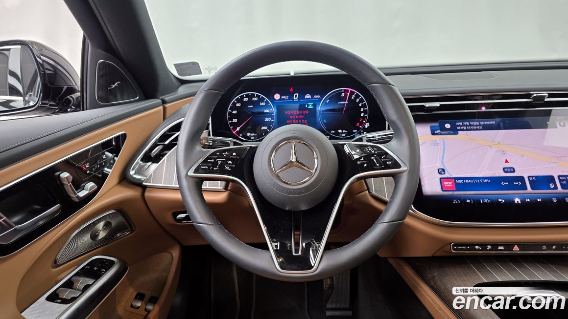 Mercedes-Benz E-Class 2025