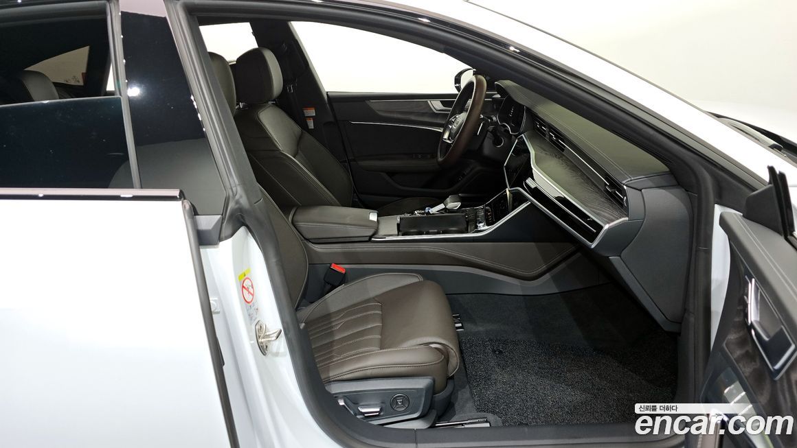 Audi A7 2025