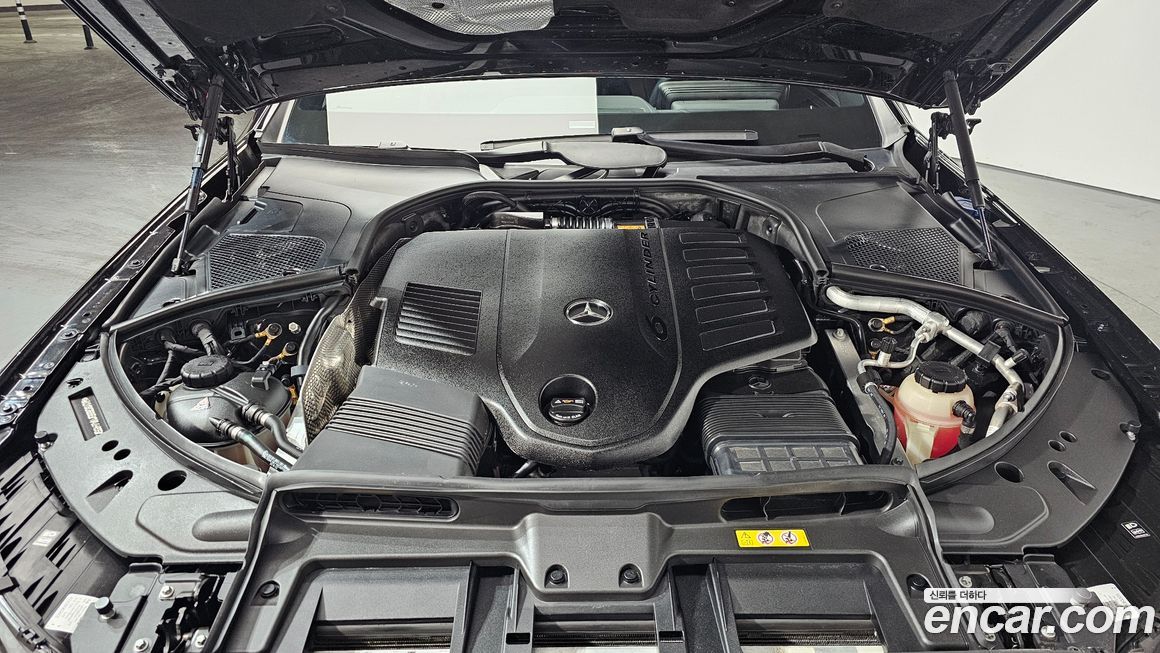 Mercedes-Benz S-Class 2022