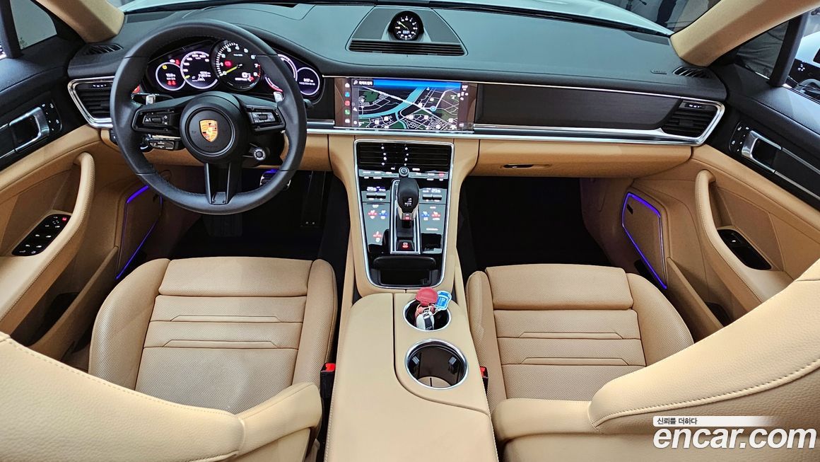 Porsche Panamera 2023