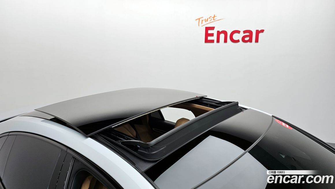 Porsche Panamera 2023