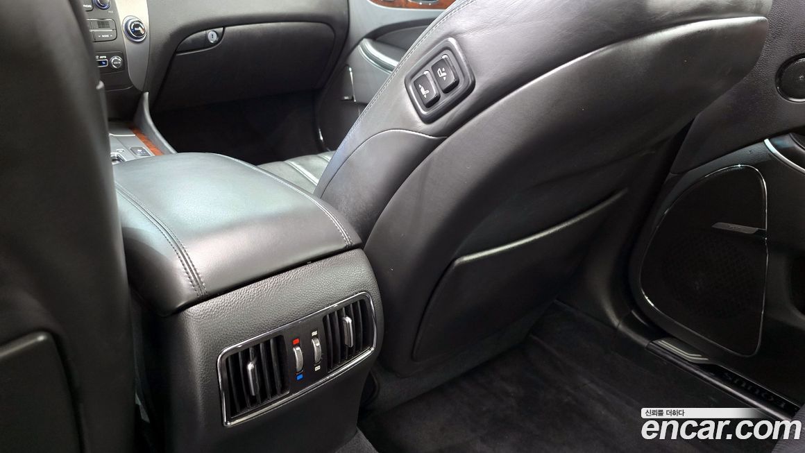 Hyundai Equus 2010