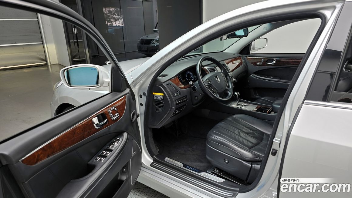 Hyundai Equus 2010