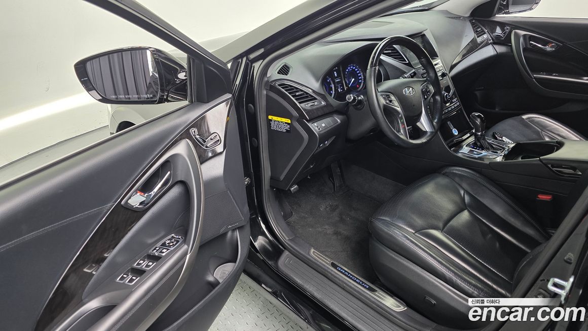 Hyundai Grandeur 2016
