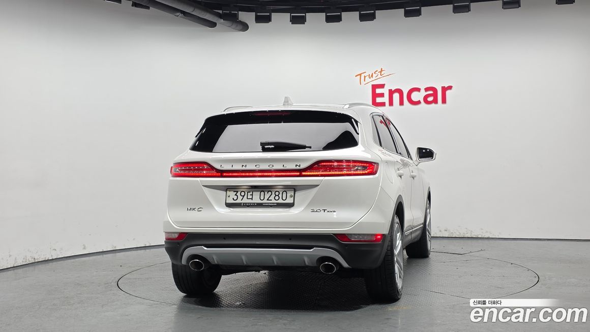 Lincoln MKC 2017