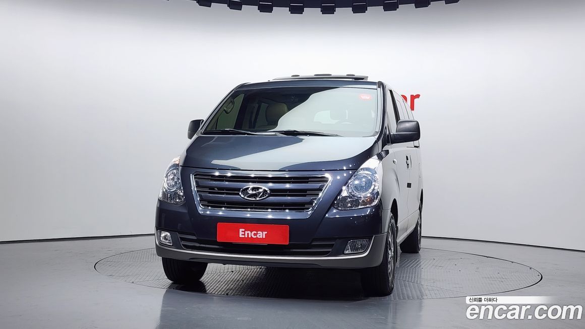 Hyundai Starex 2018