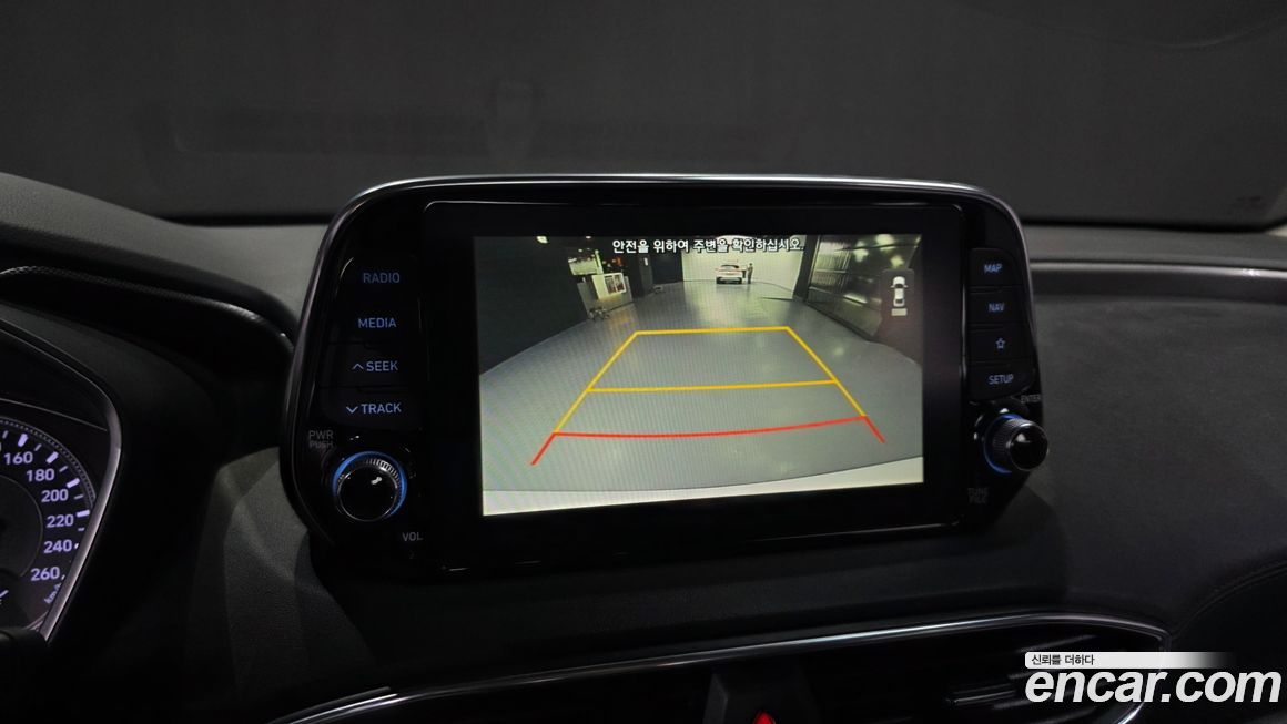 Hyundai Santafe 2020