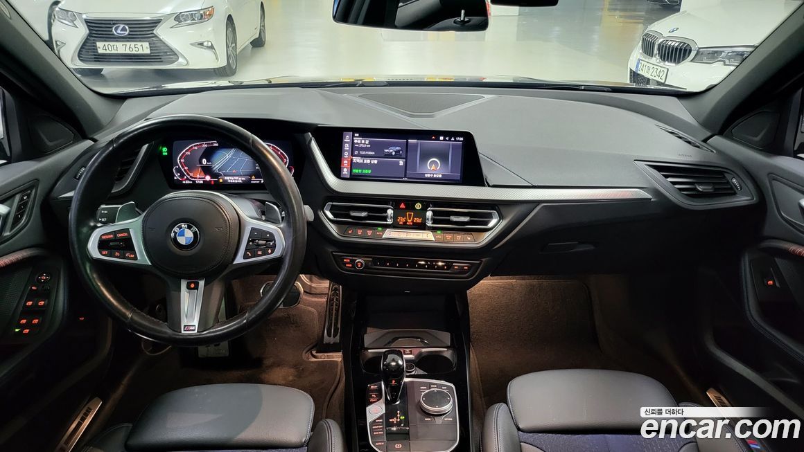 BMW 1-Series 2023