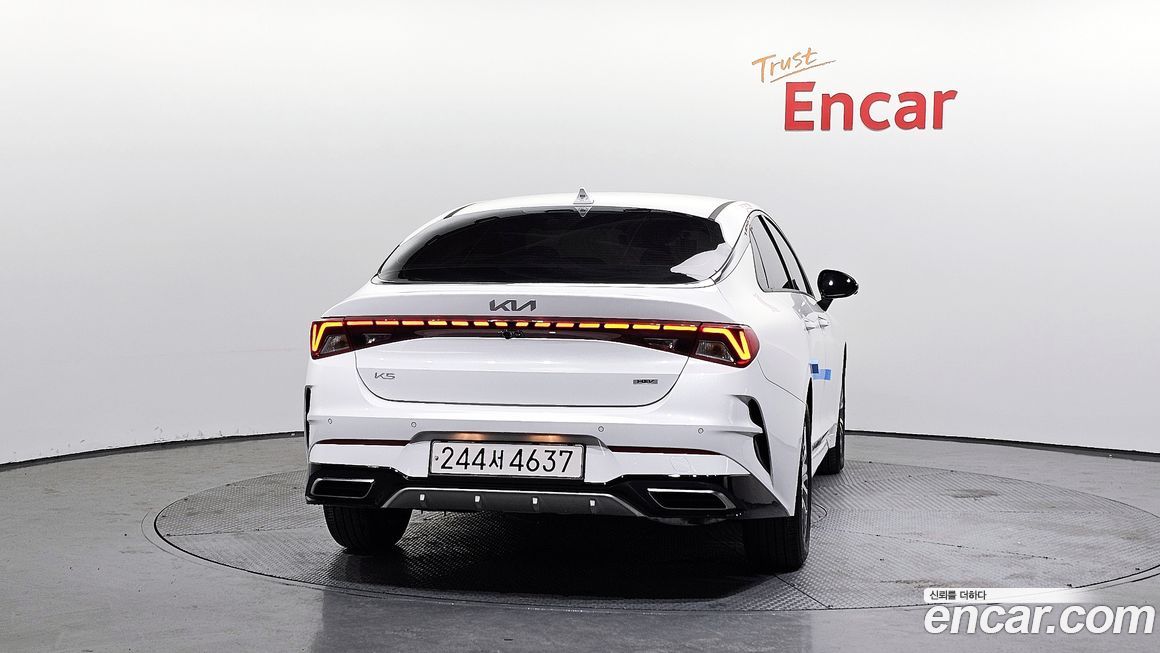 Kia K5 2023