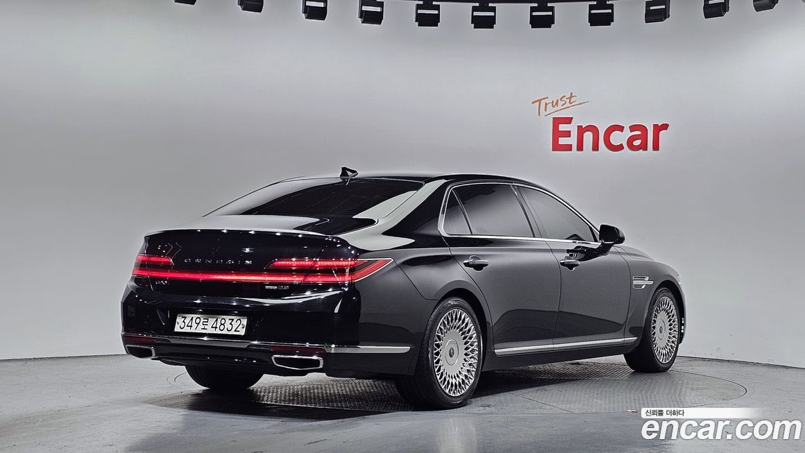 Genesis G90 2020
