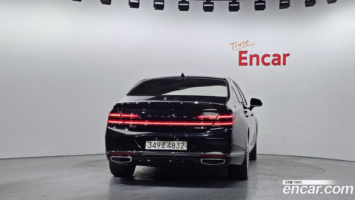 Genesis G90 2020