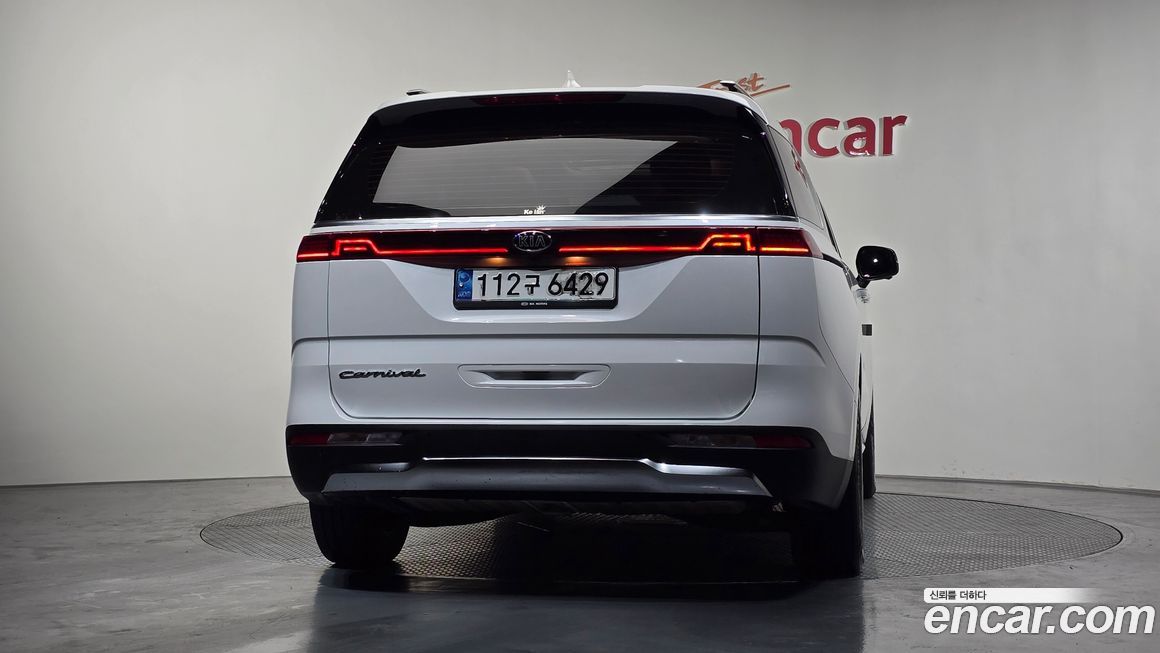 Kia Canival 2021
