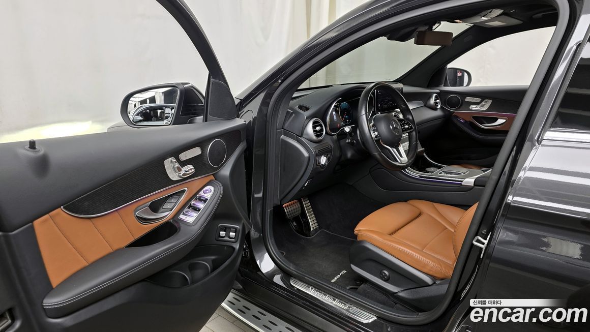 Mercedes-Benz GLC-Class 2021