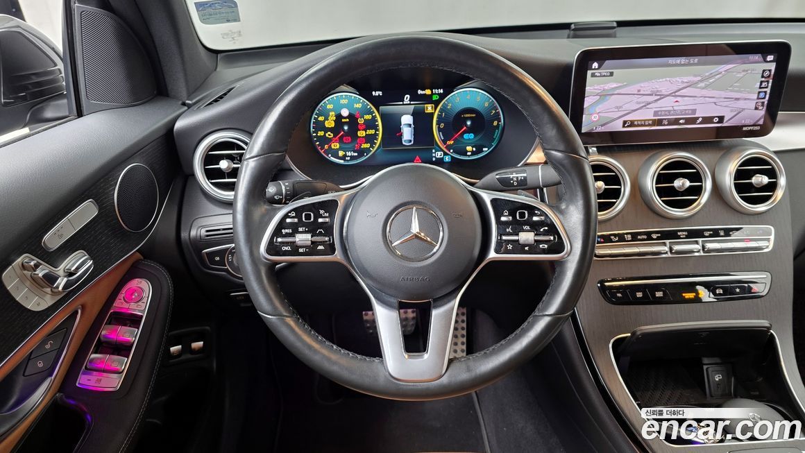 Mercedes-Benz GLC-Class 2021