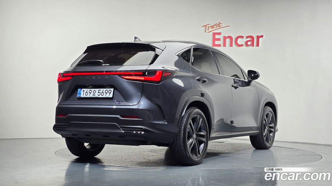 Lexus NX 2025