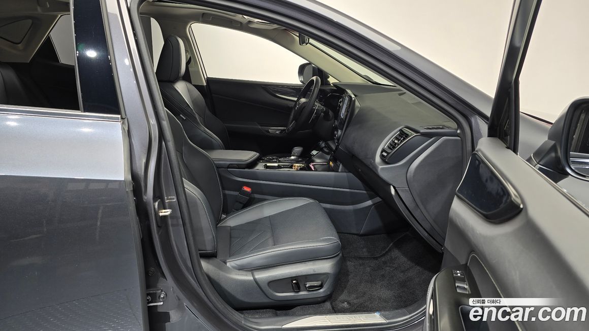 Lexus NX 2025