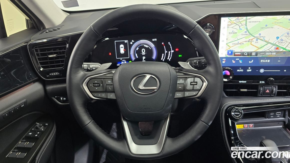 Lexus NX 2025