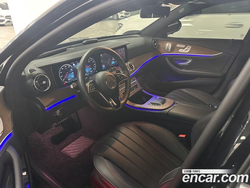 Mercedes-Benz E-Class 2022