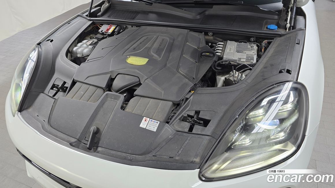 Porsche Cayenne 2022