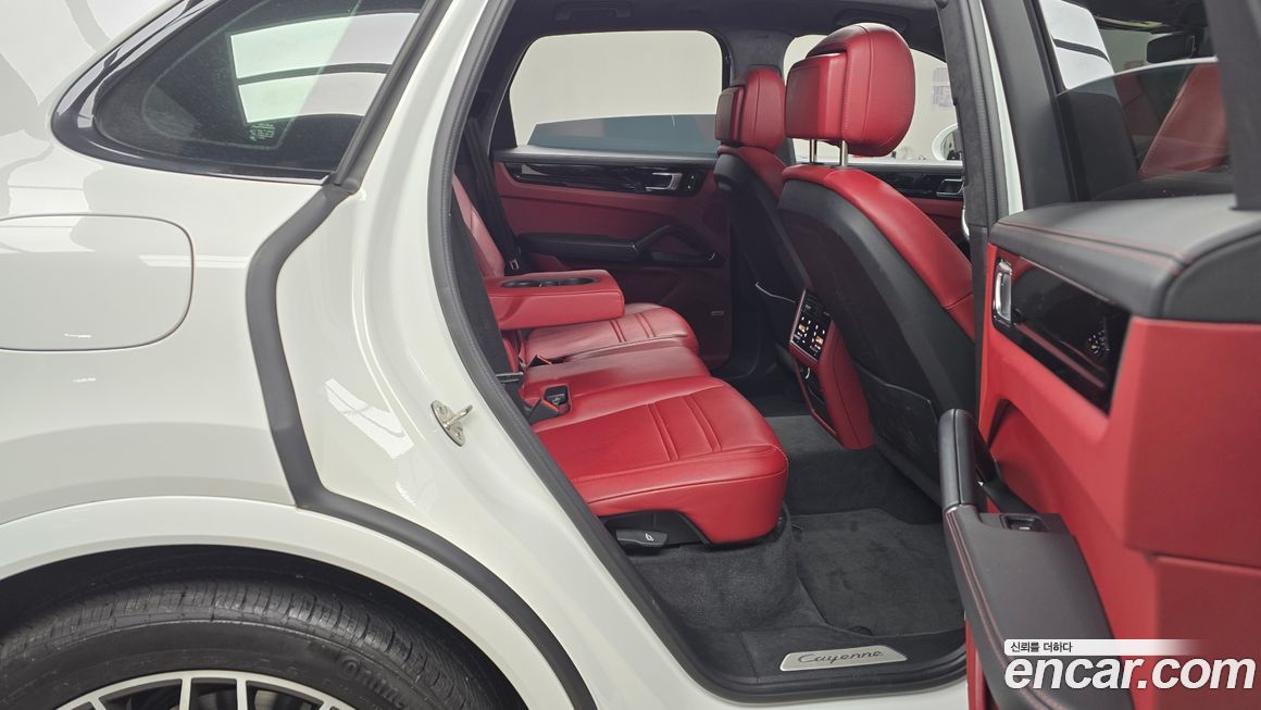 Porsche Cayenne 2022