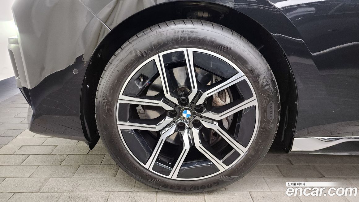 BMW 7-Series 2024
