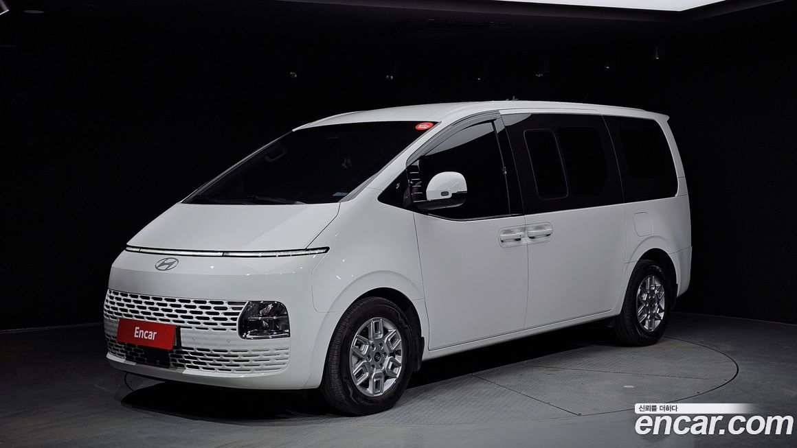 Hyundai Staria 2025