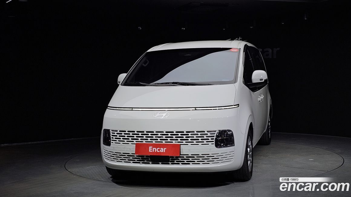 Hyundai Staria 2025