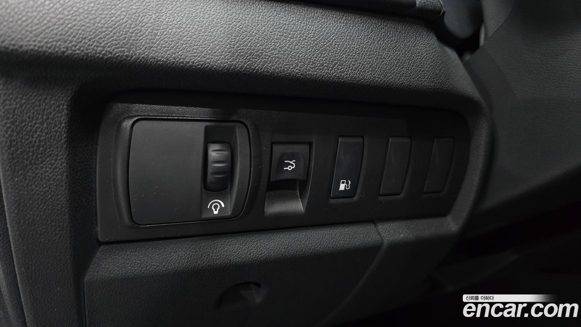 Renault-KoreaSamsung SM3 2012