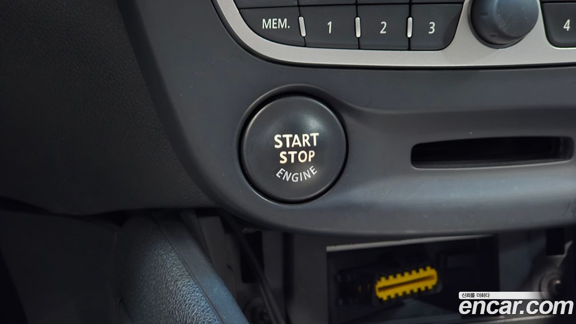 Renault-KoreaSamsung SM3 2012