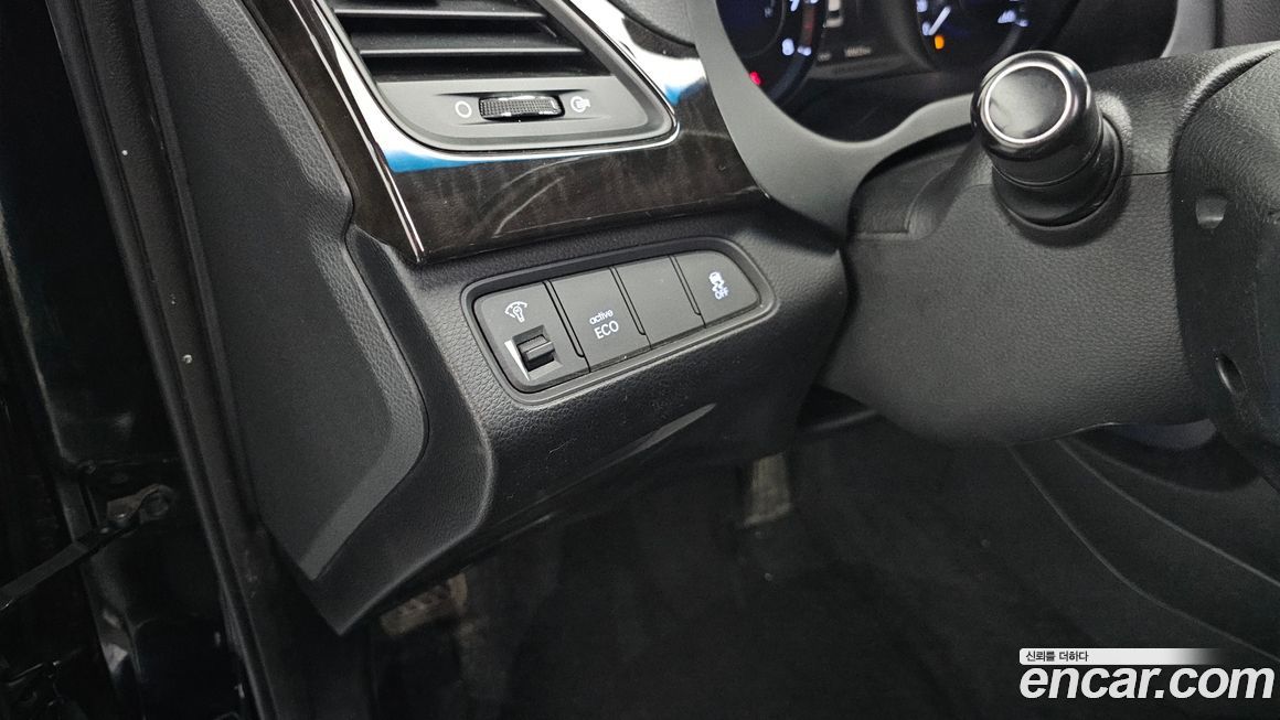 Hyundai Grandeur 2011