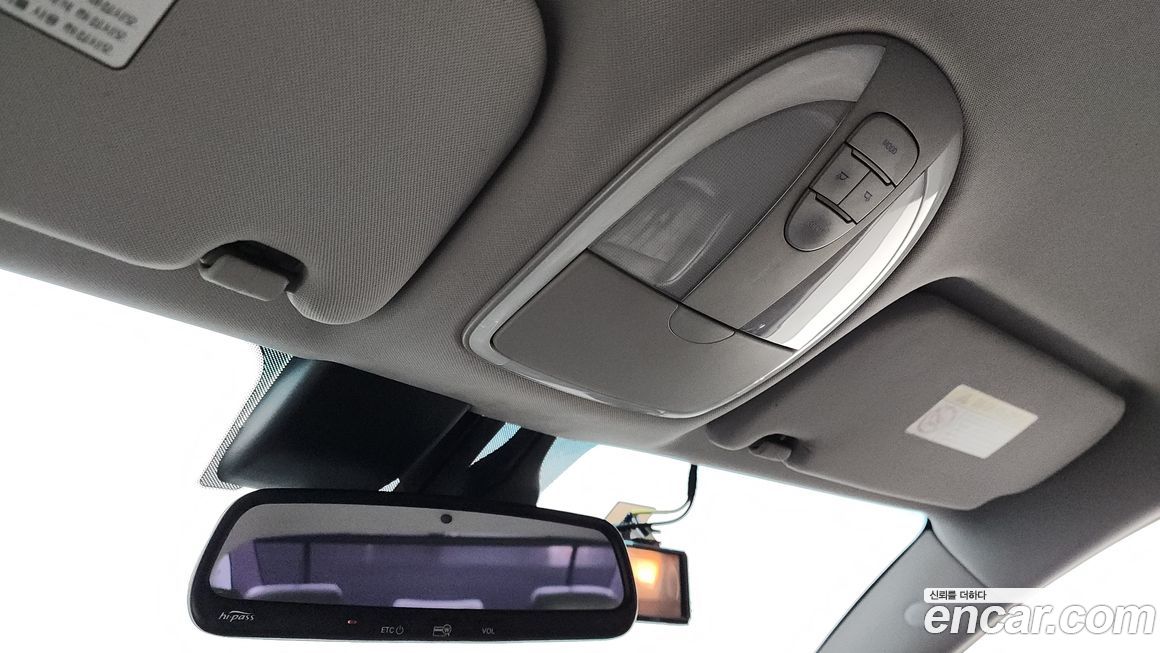 Hyundai Genesis 2012