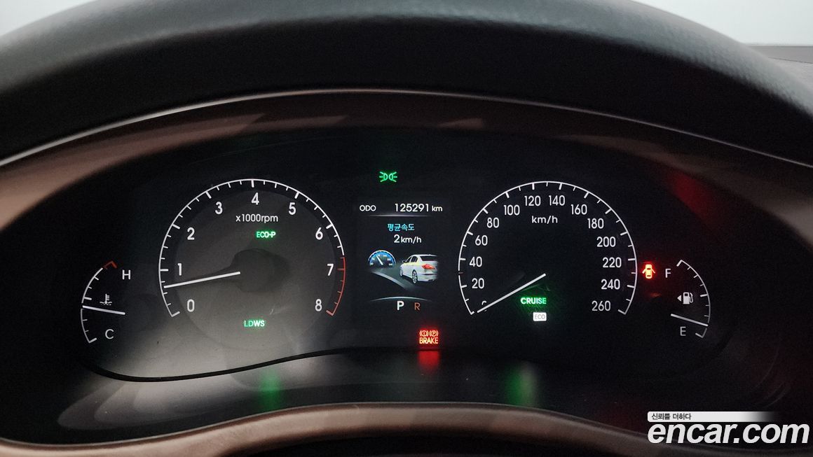 Hyundai Genesis 2012