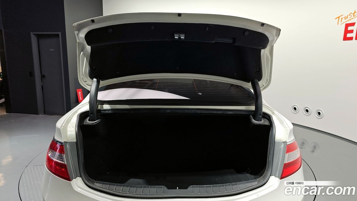 Hyundai Grandeur 2012