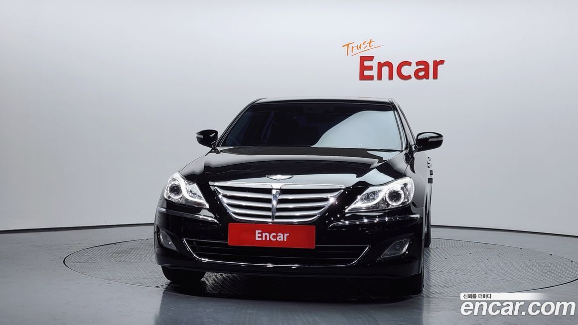 Hyundai Genesis 2012