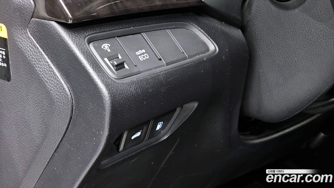 Hyundai Grandeur 2012