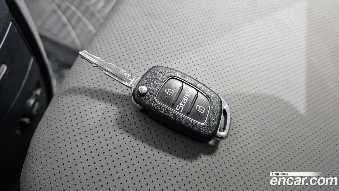 Hyundai Starex 2016