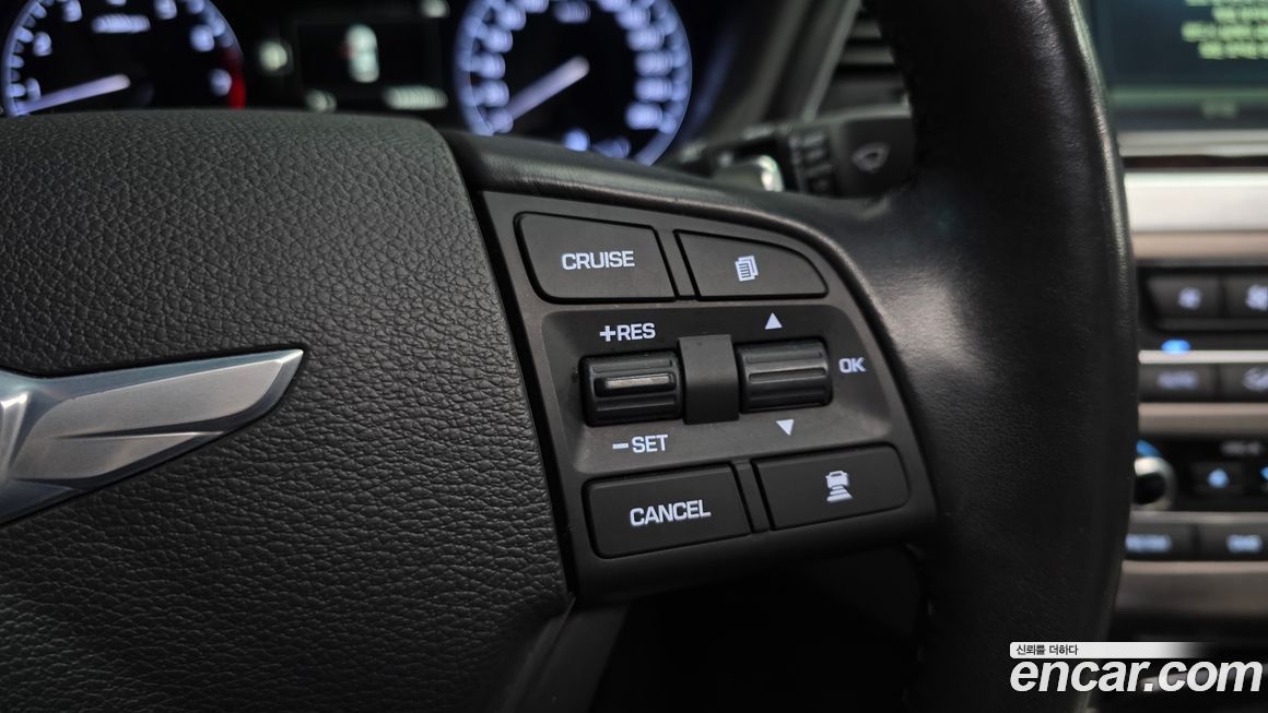 Hyundai Genesis 2015