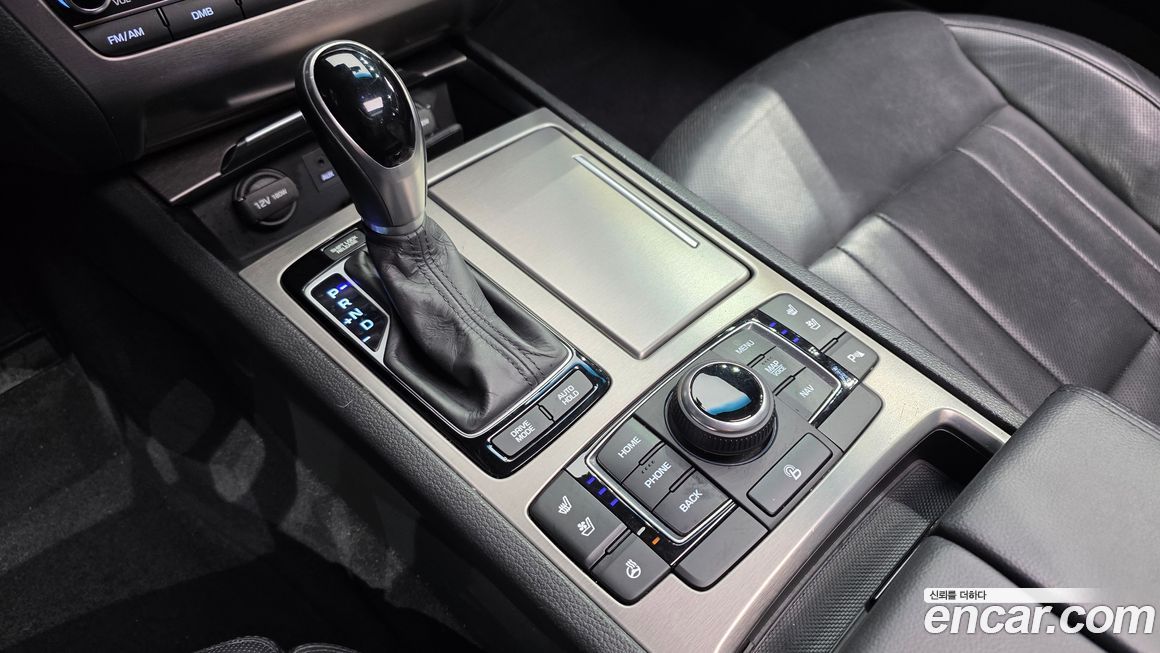 Hyundai Genesis 2015