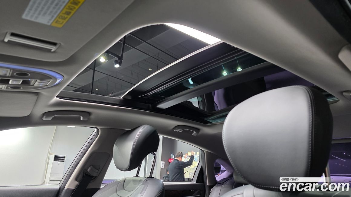 Hyundai Genesis 2015