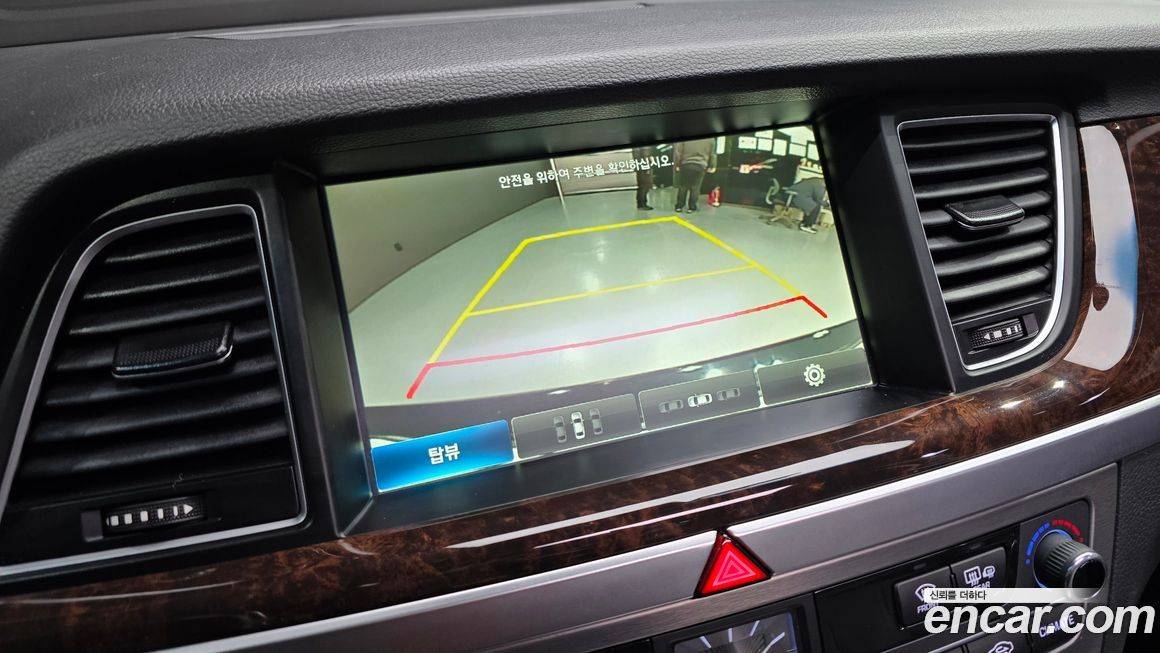 Hyundai Genesis 2015